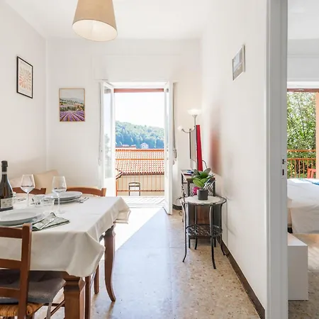 Guesthost - Monti Rosa Flat With Panoramic View Brunate