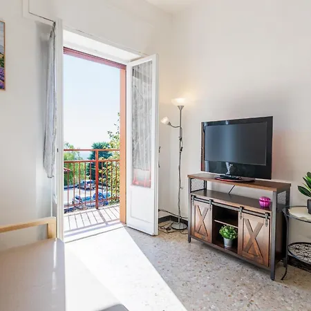 Guesthost - Monti Rosa Flat With Panoramic View Brunate